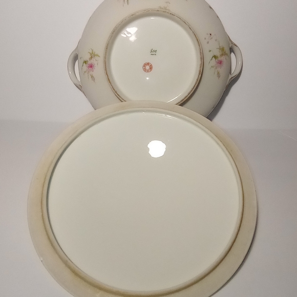Vintage 1900's Elegant GDA Limoges Round Covered Serving Dish - Picture 9 of 11